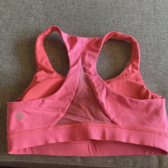 Pink lululemon sports bra - Picture 4 of 7